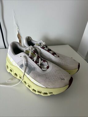 On Cloud Monster Running Shoe - 8.5